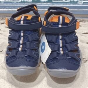 2/$10 🆕️Cat & Jack Afton shoes